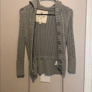 Cute grey Abercrombie cardigan